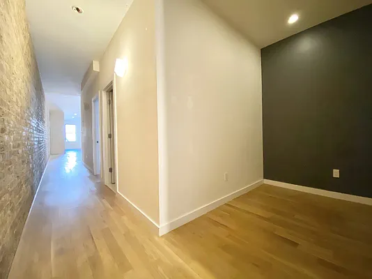 Rented by Bohemia Realty Group | media 6