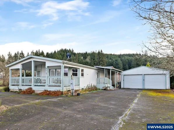 4715 Long St, Sweet Home, OR 97386