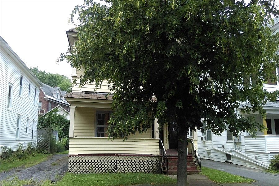 1st image of 139 Peck Ave