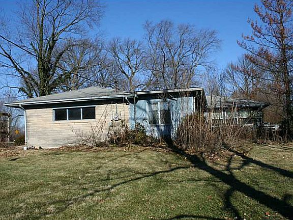 4th image of 9935 N County Road 950 E