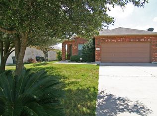 260 Amber Oak Dr, Kyle, TX 78640