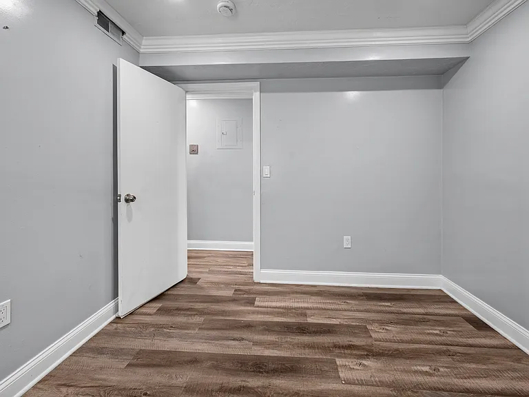 30 Mount Everett St #1R — Photo 16