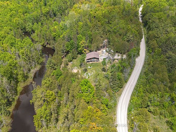 3rd image of 31 Digby Laxton Boundary Rd