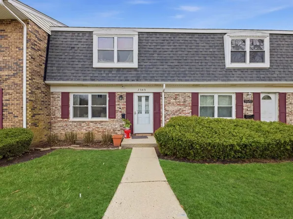 1543 McKool Ave, Streamwood, IL 60107