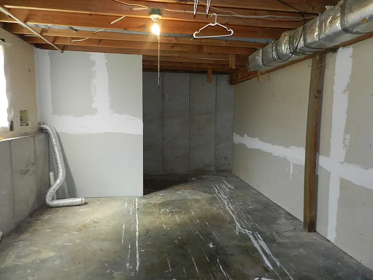 15304 Temple Ln — Photo 18