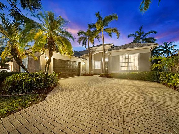 3rd image of 7031 NW 111th Terrace