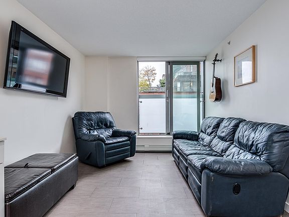 3rd image of 66 Cordova St W #608