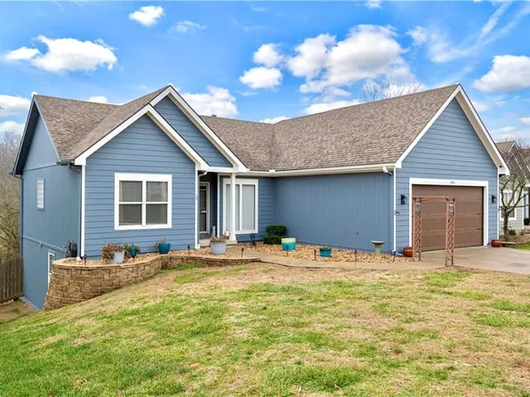 205 E Whispering Hills Blvd, Lone Jack, MO 64070