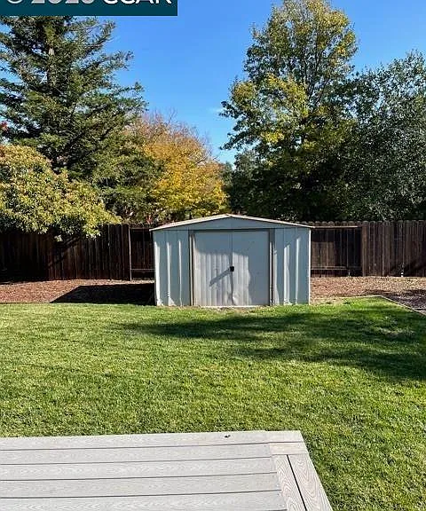 2860 Buena Vista Ave — Photo 34