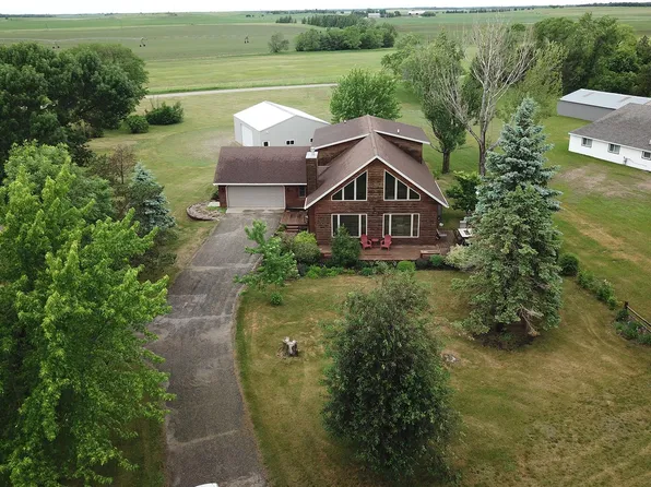 708 N Shore Dr, Battle Lake, MN 56515