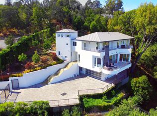 16 Oak Tree Pl, Hillsborough, CA 94010