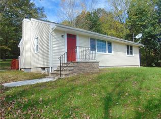888 Winterton Rd, Bloomingburg, NY 12721
