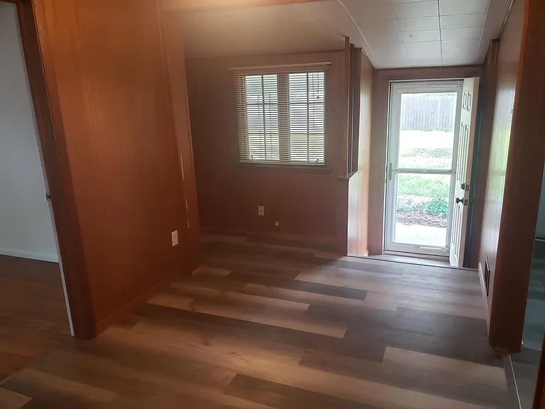 158 NW Holman St — Photo 11
