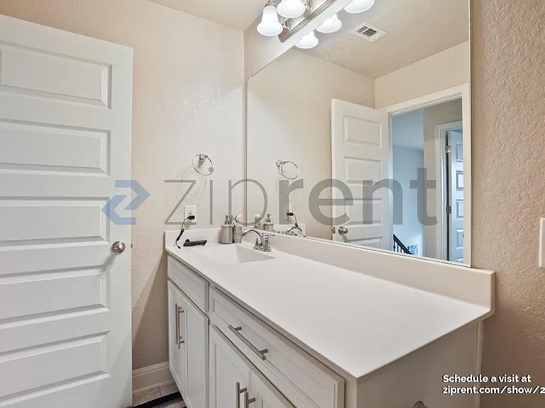 6611 Gentry Farm — Photo 11