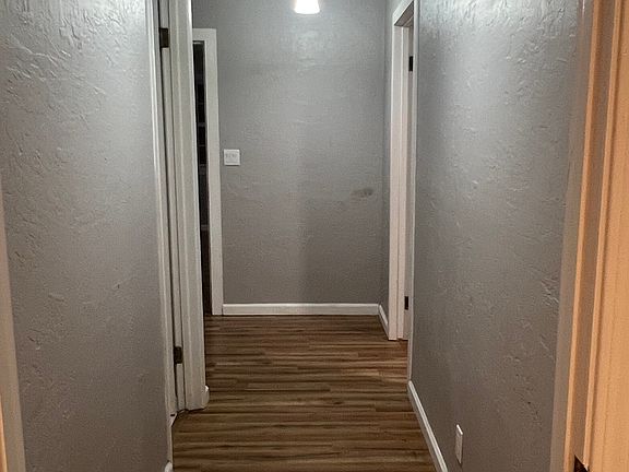 3rd image of 190 Ironwood Dr #B