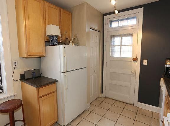 5th image of 1249 W Henderson St #2C
