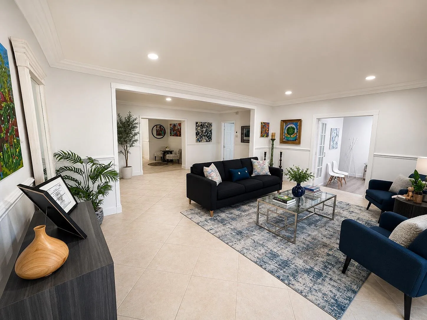5 bed, 3.0 bath, 4305 sqft, $7,000 — Photo 3