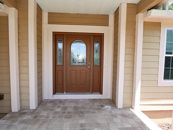 3rd image of 1056 N San Mateo Dr