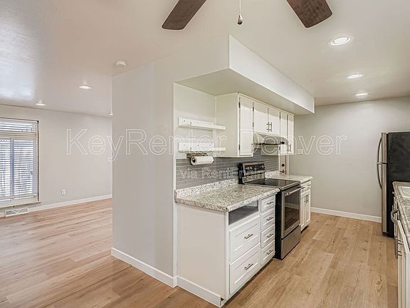 4th image of 10503 W 62nd Pl