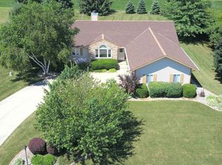 W309N7453 Northern Dancer Run, Hartland, WI 53029