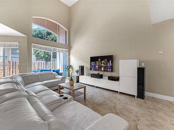4th image of 5524 NW 112th Pl