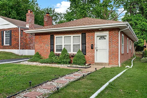 2352 Rockdale Ave Photo 1