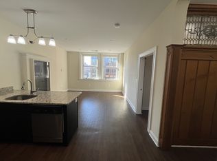115 N Charles St APT 503, Baltimore, MD 21201