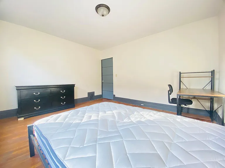 1337 Madison St #A — Photo 32