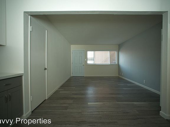 4th image of 1726 Lacassie Ave APT 01