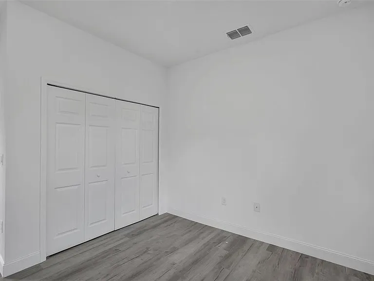 2211 SW 153rd Pl — Photo 28