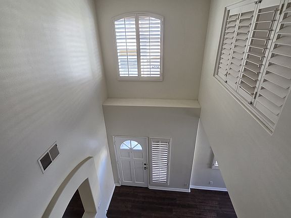 3rd image of 9 Opera Ln