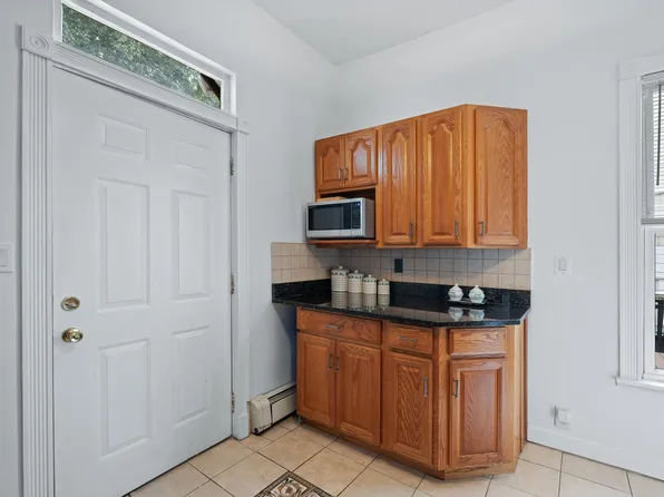 393 Fairmount Avenue image 12 of 41