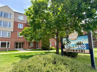 11 Beck Blvd #108, Penetanguishene, ON L9M2G1
