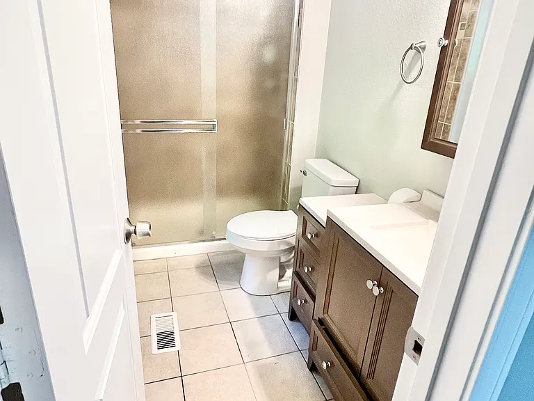 1512 Dayton Ct NE #1 — Photo 25