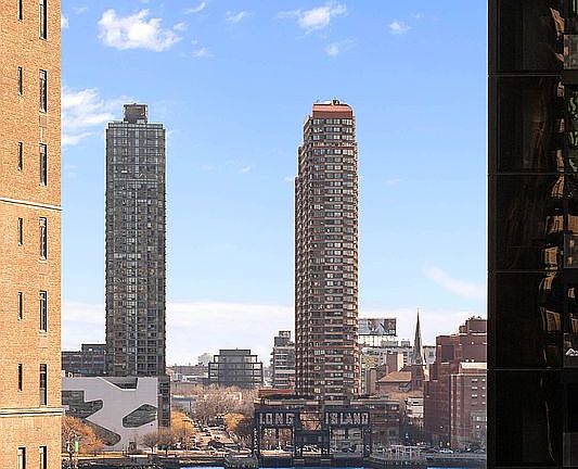3rd image of 300 E 40th St APT 6E