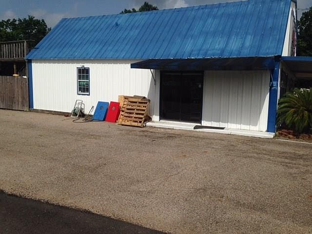 1st image of 14825 Highway 105 W