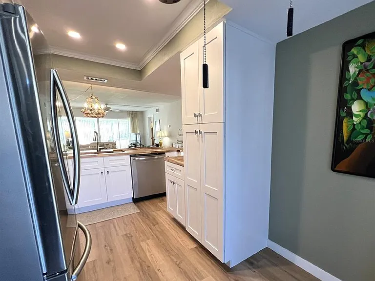 5205 Wedgewood Ln #15 — Photo 3