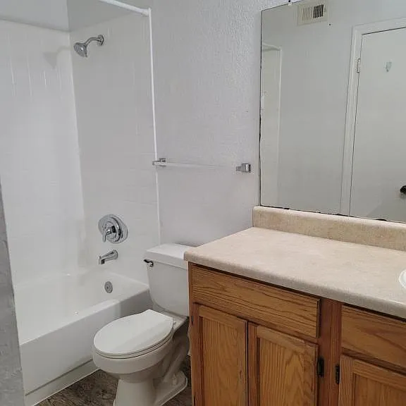 1021 S Hiawassee Rd — Photo 8
