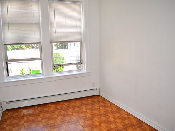 5th image of 2174 E 22nd St #2