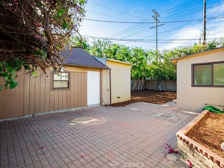 8960 Helms Pl — Photo 13