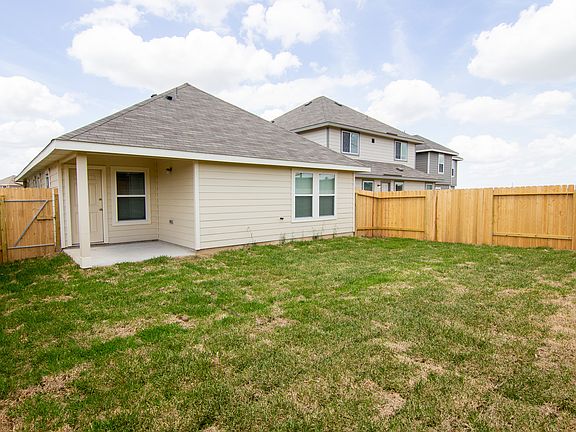 3rd image of 24211 Veratti Ln