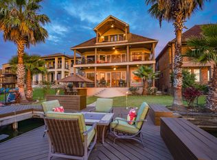 9934 Pebble Ct, Conroe, TX 77304