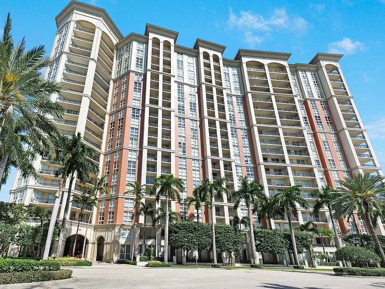 550 Okeechobee Blvd #622 — Photo 2
