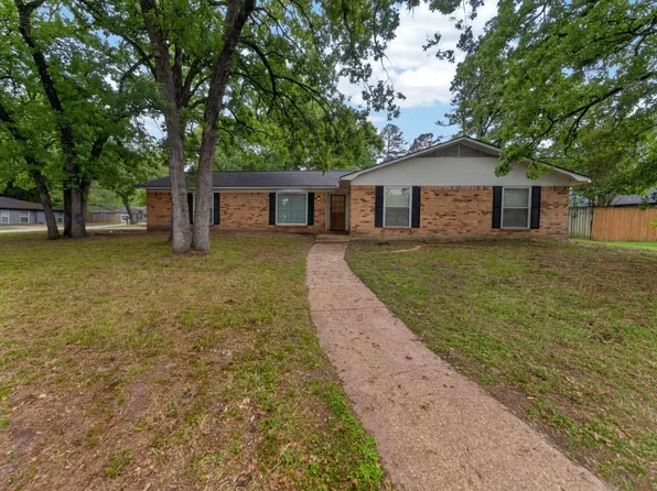 2265 Leaning Oaks, Flint, TX 75762