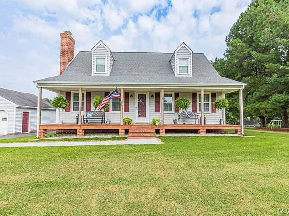 9024 Woods Edge Dr, Quinton, VA 23141