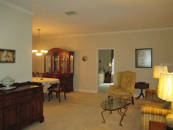 4th image of 131 Crystal Oak Dr