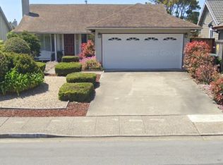 121 Bridgeport Dr, El Granada, CA