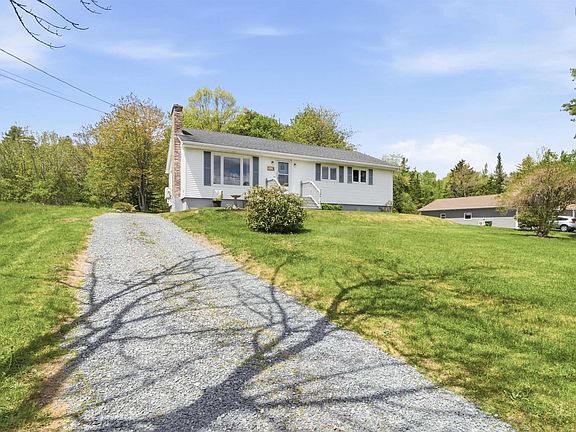 3rd image of 512 Windsor Junction Rd