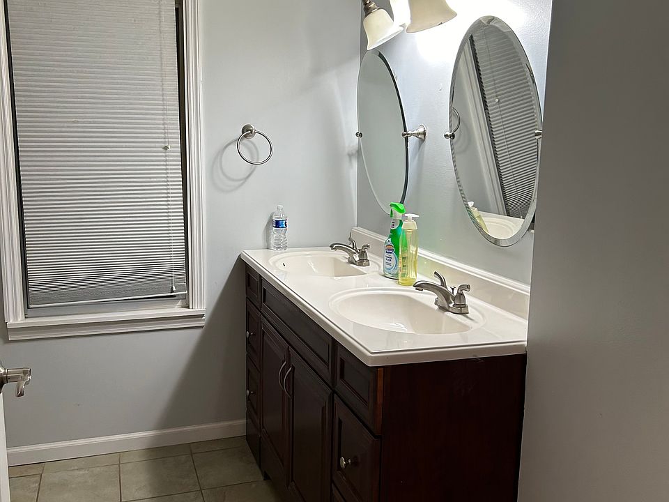 2720 Iowa Dr, photo 5