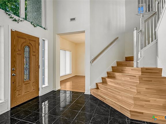 4th image of 17132 Bishopsgate Dr